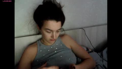 elisa_dove208 online show from 12.21.25