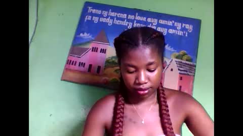 Snapshot of elisabeth2525 chatting on 02.05.25 elisabeth2525 online show from 02.05.25