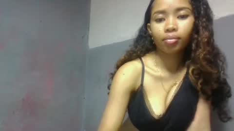 elisabethee online show from 04.10.26