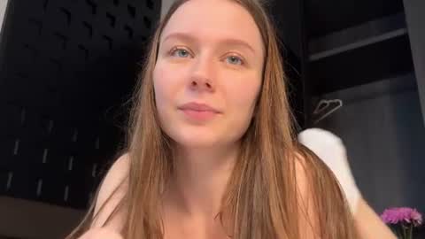 Snapshot of elisadikotti chatting on 06.30.26 elisadikotti online show from 06.30.26