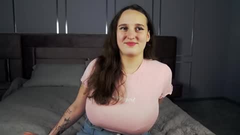 Snapshot of elisaminix_ chatting on 12.05.24 Elison online show from 12.05.24