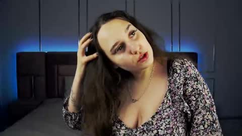 Snapshot of elisaminix_ chatting on 12.07.24 Elison online show from 12.07.24