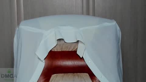 Elise online show from 10.24.25