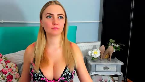 Elise online show from 01.17.25