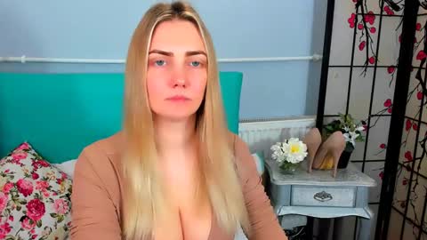 Elise online show from 01.20.25