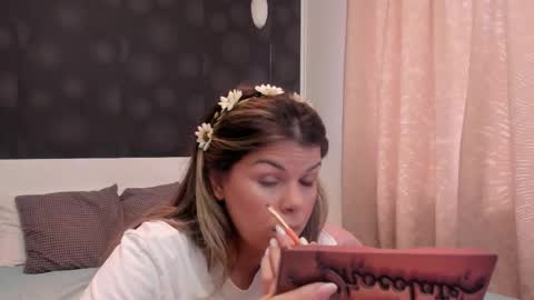 Elly online show from 12.05.25