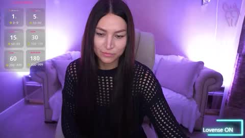 elisevelour online show from 10.21.25