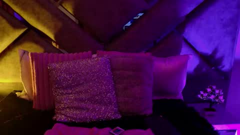 Snapshot of elit_noa chatting on 02.13.26 elit noa online show from 02.13.26