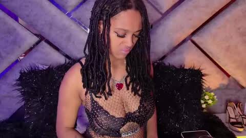 Snapshot of elit_noa chatting on 02.28.26 elit noa online show from 02.28.26