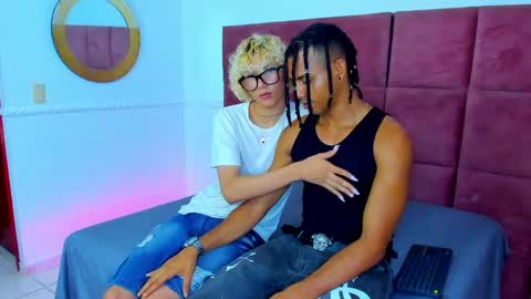 Valentino Konny y Jhon online show from 05.08.26