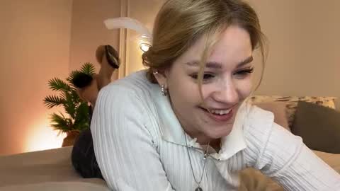 Stephanie online show from 12.14.25