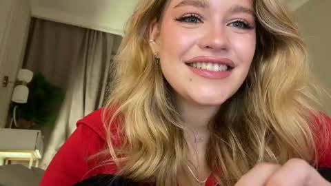 Stephanie online show from 04.06.26