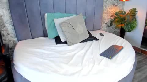 eliza_monroe online show from 03.27.26