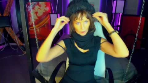 Elizabethangel online show from 01.19.25