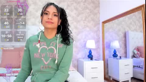 Snapshot of elizabet_taylor_ chatting on 12.24.24 Elizabet Taylor online show from 12.24.24
