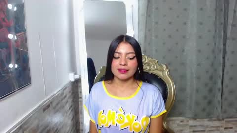 Snapshot of elizabetcooper chatting on 02.06.25 Elizabeth online show from 02.06.25