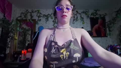Elizabeth online show from 11.05.25
