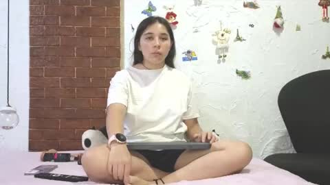 Snapshot of elizabeth_evanz chatting on 02.02.25 elizabeth online show from 02.02.25