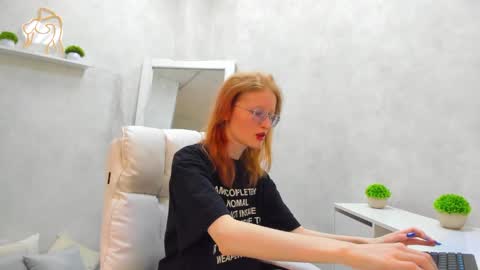 Elizabeth online show from 03.10.25