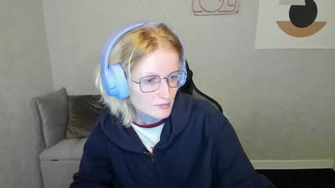 Elizabeth online show from 09.22.25