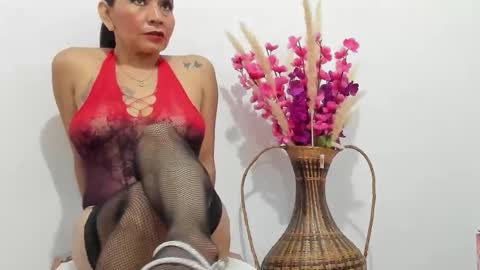 Elizabeth Mathure online show from 10.18.25