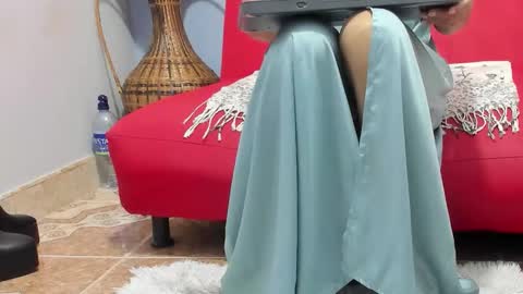 Elizabeth Mathure online show from 11.06.25