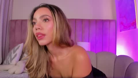 elizabeth_roche online show from 04.14.26