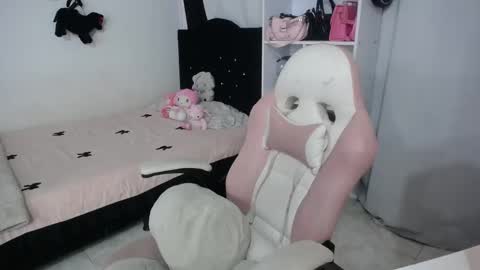  Elizabeth  online show from 01.07.26