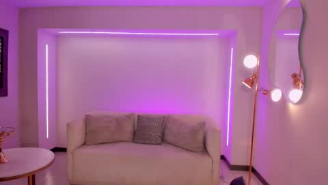 Snapshot of elizabethbennett_ chatting on 10.19.25 Call me Eli online show from 10.19.25