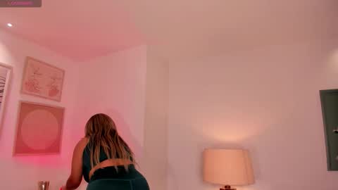 Snapshot of elizabethbennett_ chatting on 10.26.25 Call me Eli online show from 10.26.25