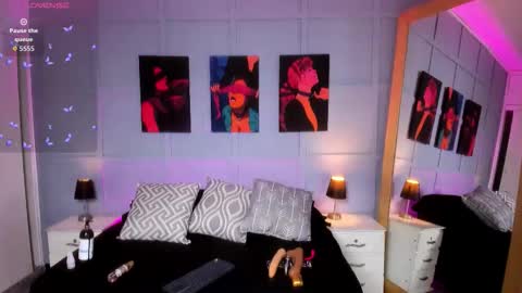  Elizabeth online show from 11.19.25