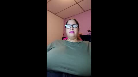 Snapshot of elizabethtaylor1 chatting on 02.28.26 Elizabeth online show from 02.28.26