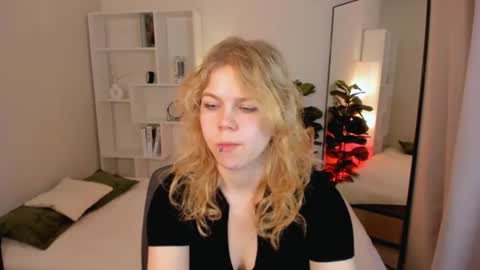 Elizabeth online show from 06.25.26