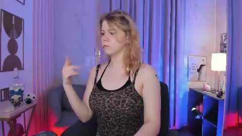 Elizabeth online show from 07.12.26