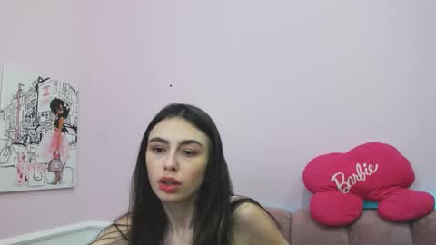 elizabethwall online show from 01.26.25