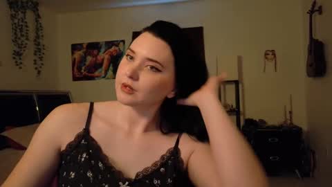 Snapshot of elizacarter chatting on 02.11.25 Eliza online show from 02.11.25