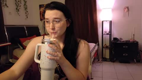 Snapshot of elizacarter chatting on 02.28.25 Eliza online show from 02.28.25