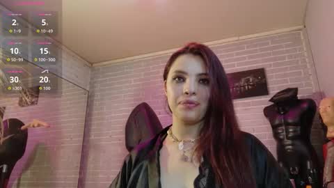   online show from 10.03.25