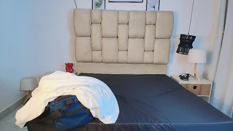 Eliza online show from 09.12.25