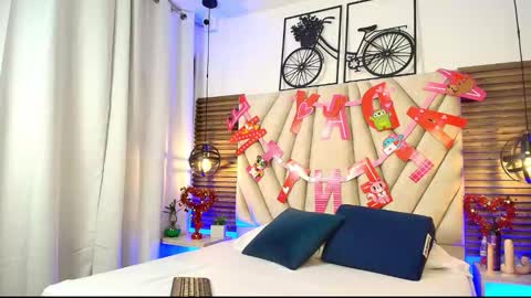 Eliza online show from 09.17.25