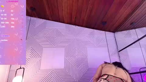 Snapshot of elizbeth_777 chatting on 12.20.25 elizbeth_777 online show from 12.20.25