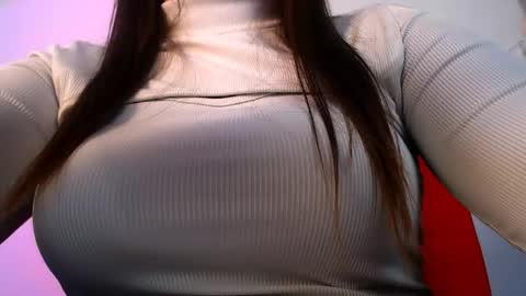 Snapshot of elizsun chatting on 04.30.26 elizsun online show from 04.30.26