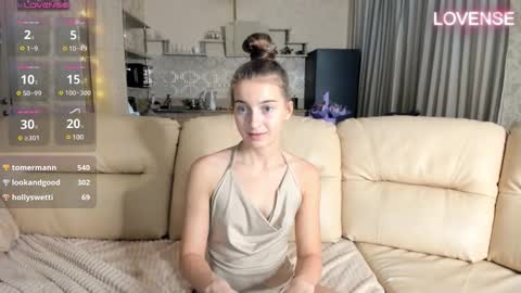 Eliz                               online show from 02.04.25