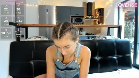 Eliz                               online show from 01.15.26