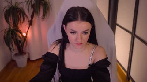 elizzza_ online show from 01.25.25