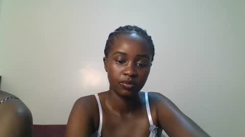 ella8_ online show from 07.06.26