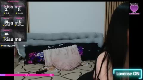 Chloe online show from 04.18.26