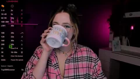 your kitty  online show from 10.14.25