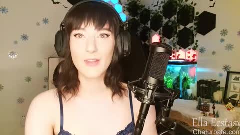 Ella Ecstasy online show from 01.28.25