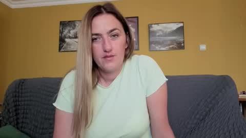 Ella  Max online show from 09.16.25